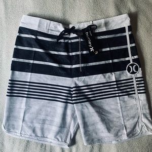 Hurley men’s surf shorts 34